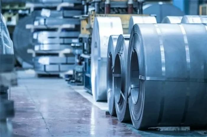 توافق برای عرضه ارز صادراتی فولاد در تالار دوم؛ گامی مهم در حمایت از تولیدکنندگان زنجیره فولاد