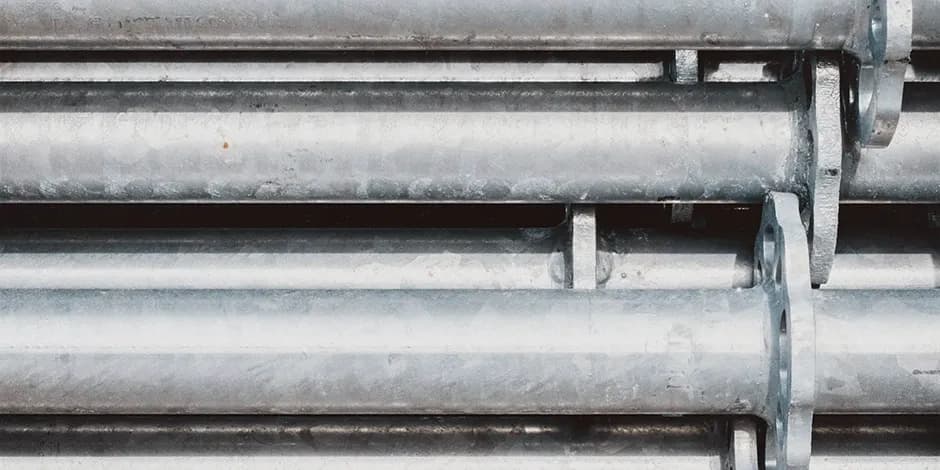 لوله گالوانیزه چیست؟ انواع و کاربرد آن