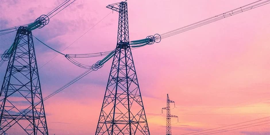 مصرف بیش از ۶ هزار مگاوات برق توسط صنایع در روز جمعه